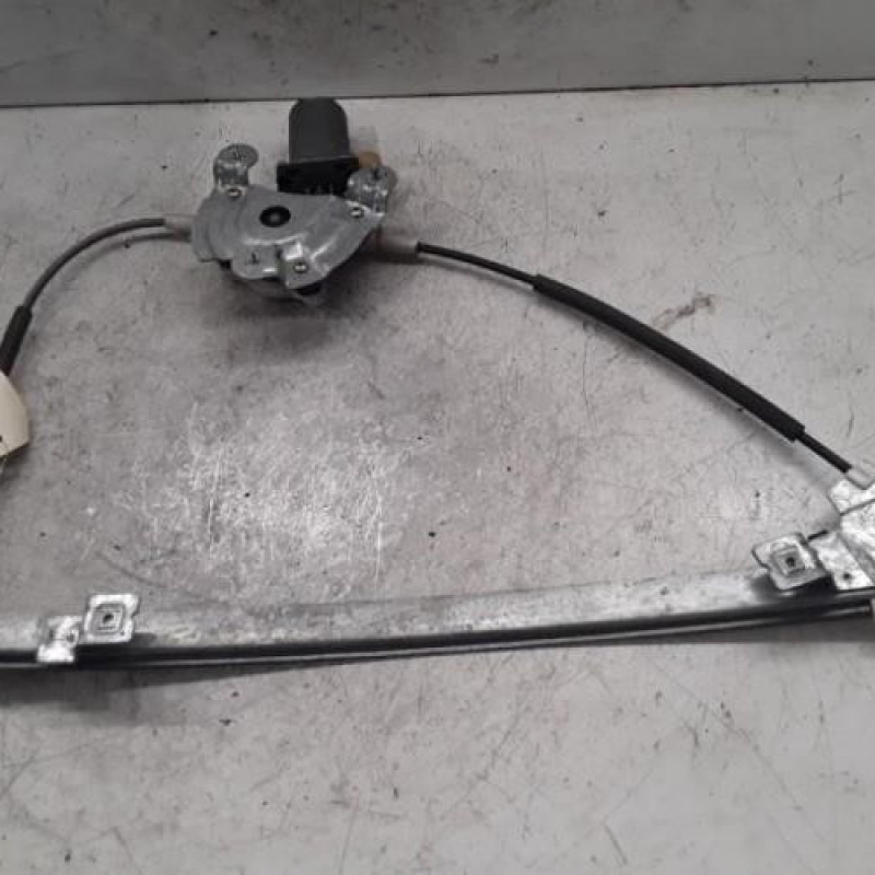 Leve vitre mecanique arriere droit RENAULT MEGANE 1