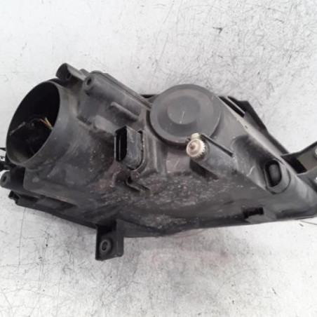 Optique avant principal gauche (feux)(phare) VOLKSWAGEN PASSAT 5