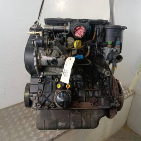 Moteur PEUGEOT 206 Photo n°1