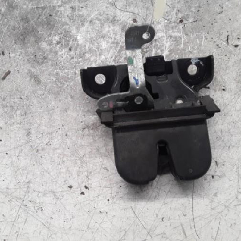 Serrure de coffre AUDI A3 1 Serrure de coffre AUDI A3 1