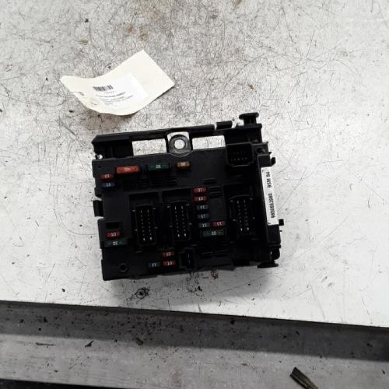 Boitier servitude moteur (BSM) PEUGEOT 206 Boitier servitude moteur (BSM) PEUGEOT 206