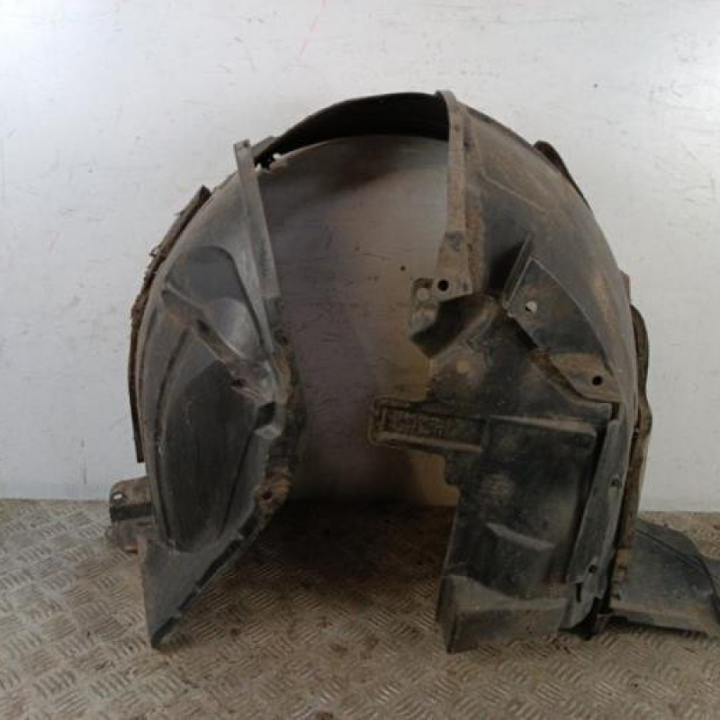 Pare boue avant gauche NISSAN QASHQAI 1