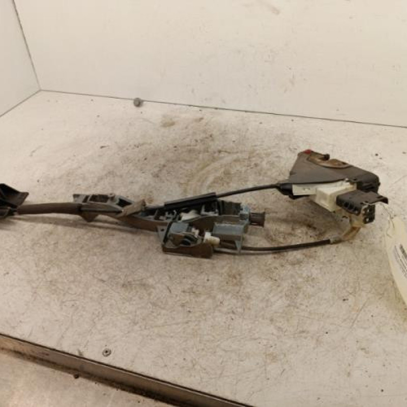 Serrure arriere droit CITROEN C3 2 Serrure arriere droit CITROEN C3 2