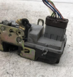 Serrure avant droit PEUGEOT 206