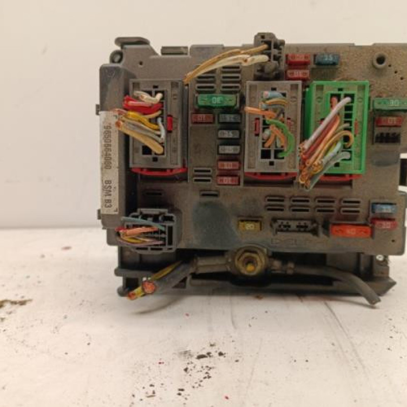 Boitier servitude moteur (BSM) PEUGEOT 307 Boitier servitude moteur (BSM) PEUGEOT 307