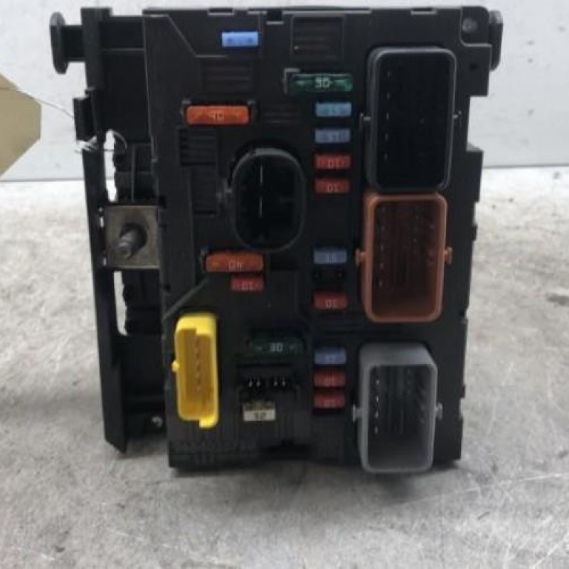 Boitier servitude moteur (BSM) PEUGEOT 207