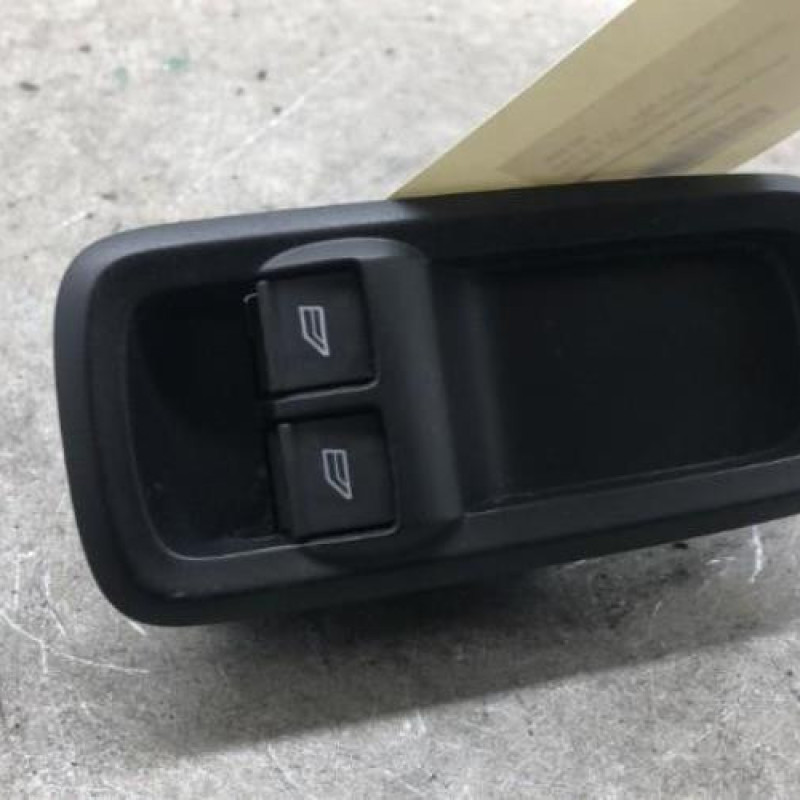 Interrupteur de leve vitre avant gauche FORD KA+