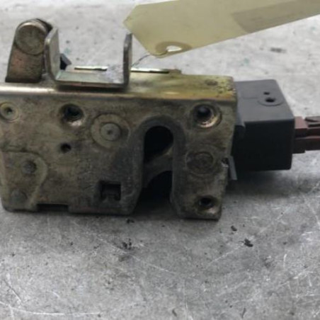 Serrure avant droit PEUGEOT 106
