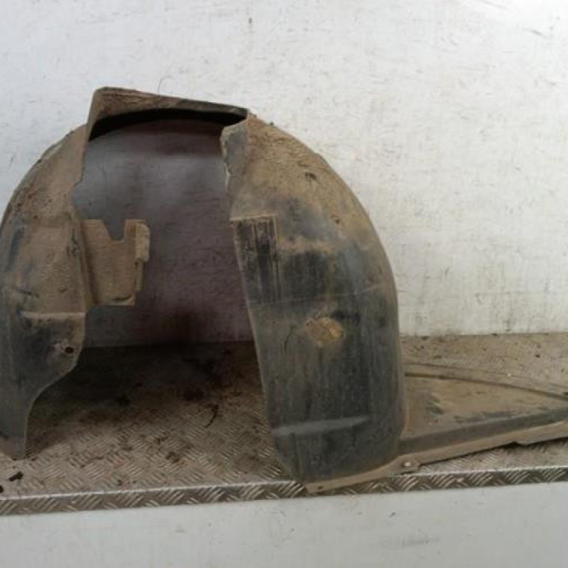 Pare boue avant gauche PEUGEOT 307 Pare boue avant gauche PEUGEOT 307