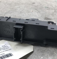 Interrupteur de leve vitre avant gauche CITROEN C4 2
