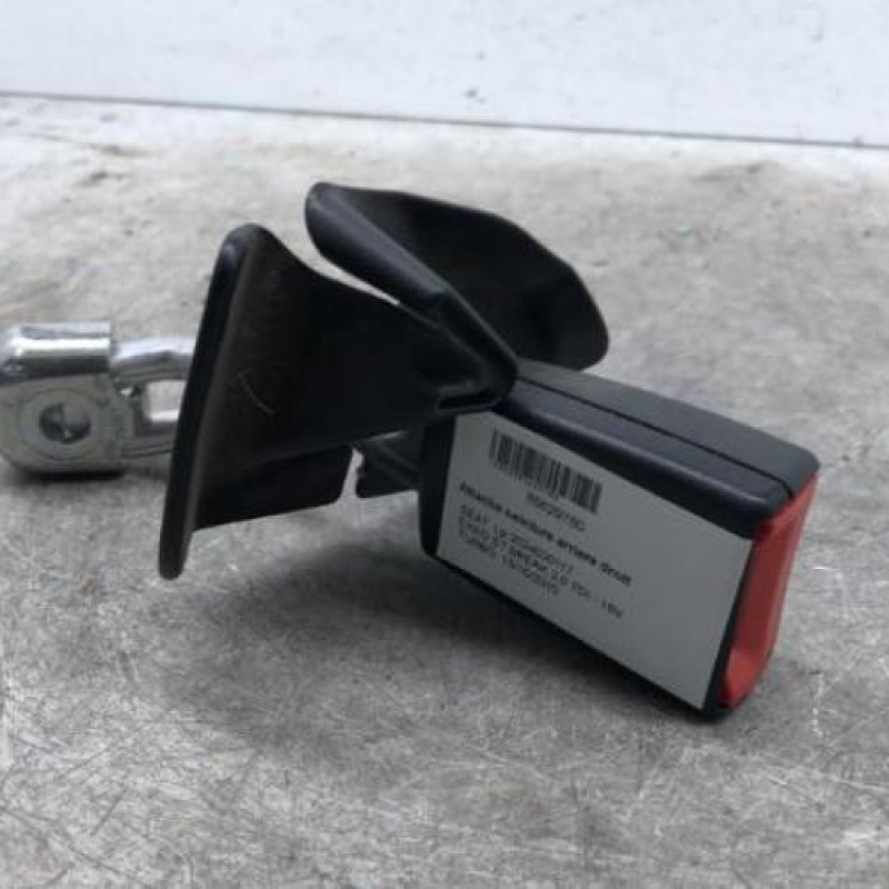 Attache ceinture arriere droit SEAT EXEO