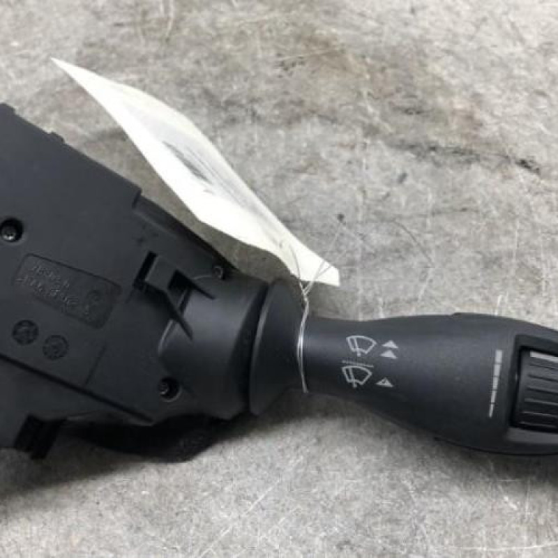 Commodo d'essuie glaces FORD FIESTA 6 Commodo d'essuie glaces FORD FIESTA 6