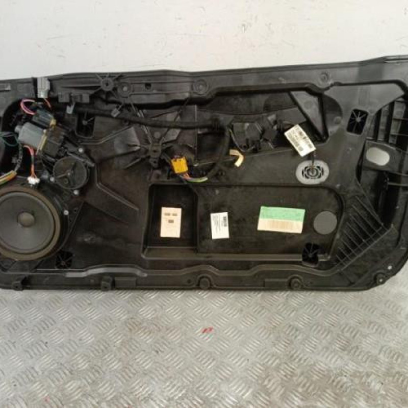 Leve vitre electrique avant droit FORD FIESTA 6