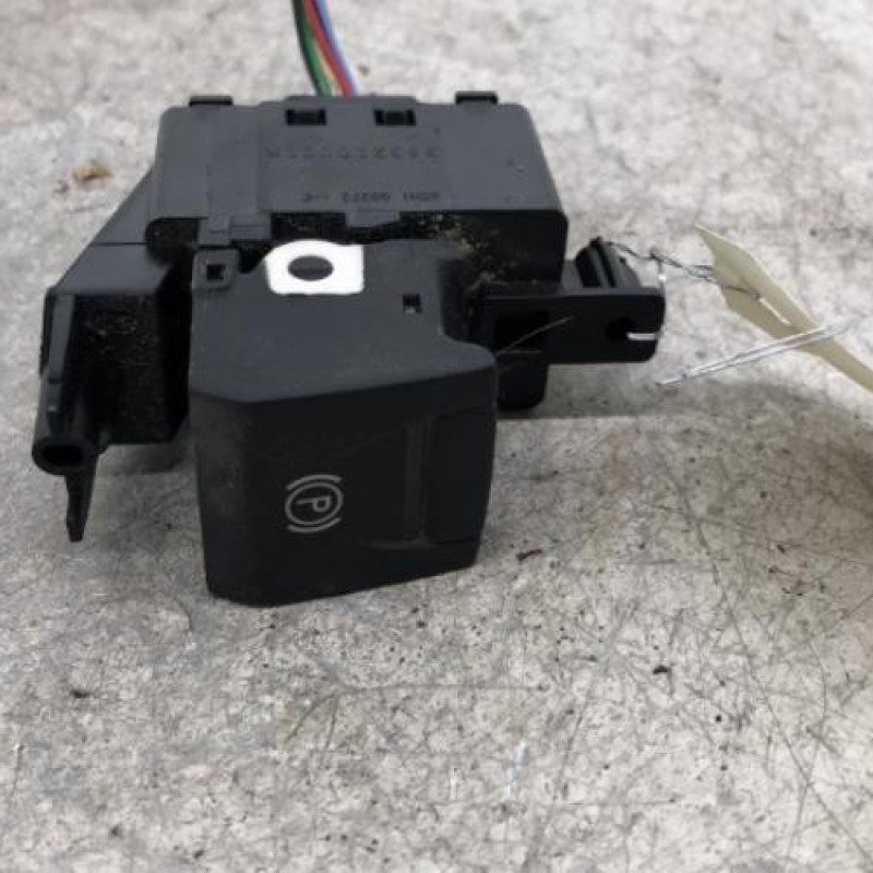 Poignee electrique frein a main RENAULT MEGANE 3
