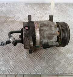 Compresseur clim PEUGEOT 406 Photo n°1