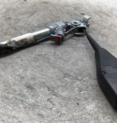 Attache ceinture avant droit RENAULT KANGOO 2