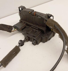 Serrure avant droit RENAULT MASTER 3