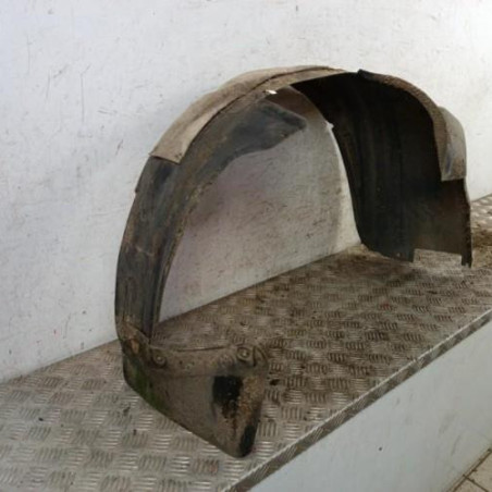 Pare boue avant gauche PEUGEOT 607