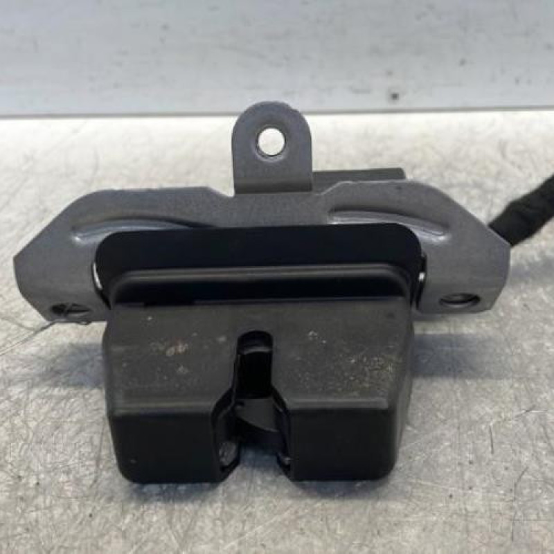 Serrure de coffre FORD TOURNEO COURIER Serrure de coffre FORD TOURNEO COURIER