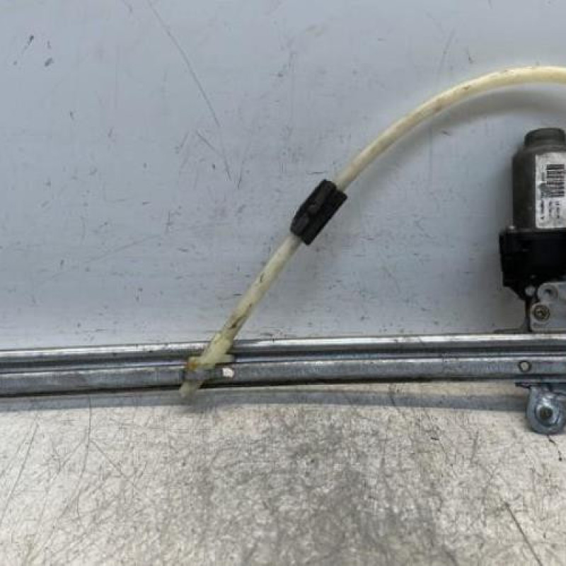 Leve vitre electrique arriere gauche RENAULT LAGUNA 2