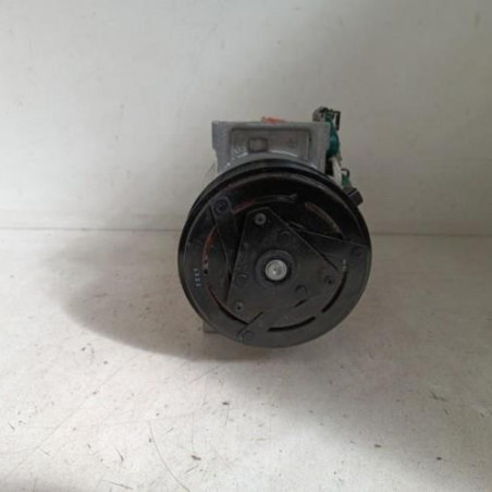 Compresseur clim RENAULT CLIO 5 Photo n°1