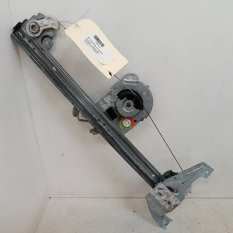 Leve vitre electrique avant gauche PEUGEOT 107