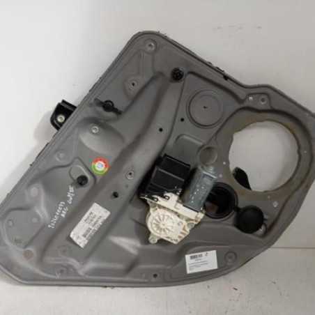 Leve vitre electrique arriere gauche VOLKSWAGEN GOLF 4 Photo n°1