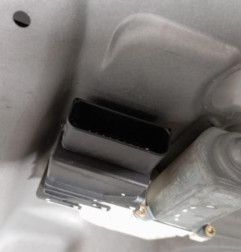 Leve vitre electrique arriere gauche VOLKSWAGEN GOLF 4 Photo n°3