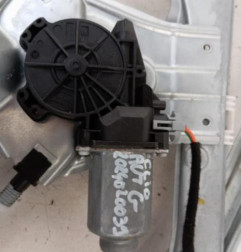 Leve vitre electrique avant gauche RENAULT CLIO 3