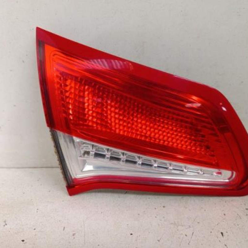 Feu arriere secondaire gauche (feux) CITROEN C4 2 Feu arriere secondaire gauche (feux) CITROEN C4 2