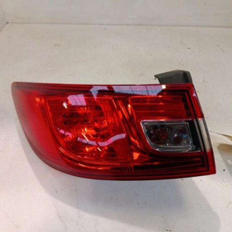 Feu arriere principal gauche (feux) RENAULT CLIO 4 Feu arriere principal gauche (feux) RENAULT CLIO 4