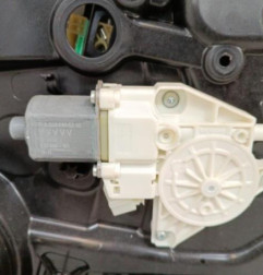 Leve vitre electrique avant droit MERCEDES CLASSE A 176