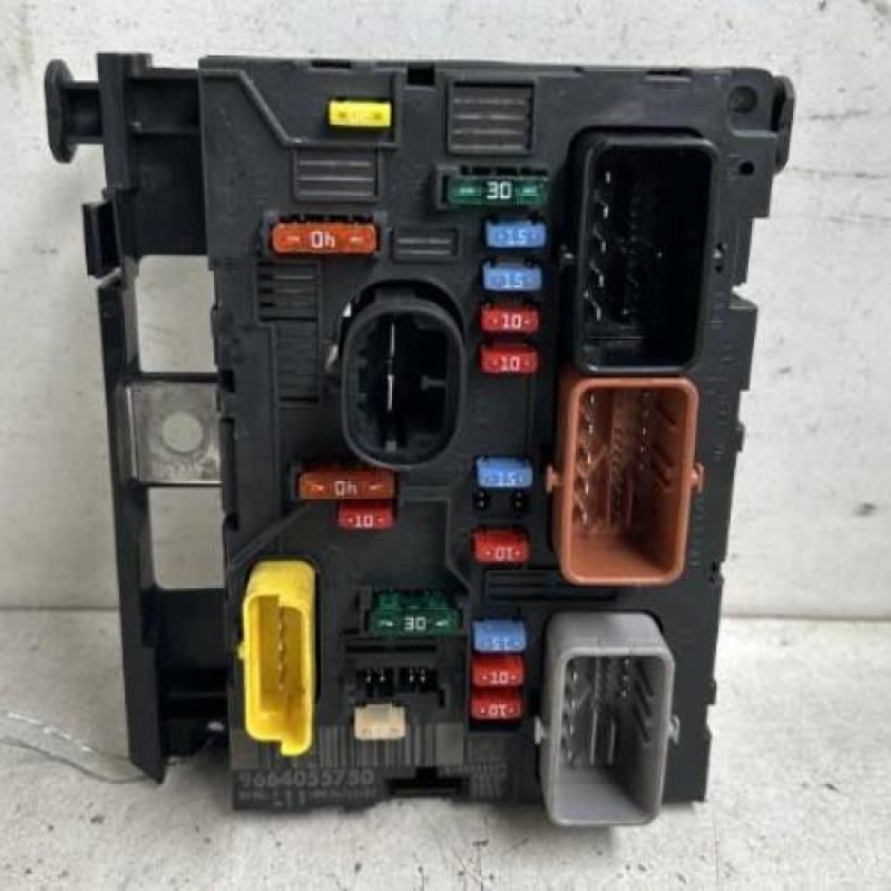 Boitier servitude moteur (BSM) PEUGEOT 207 Boitier servitude moteur (BSM) PEUGEOT 207