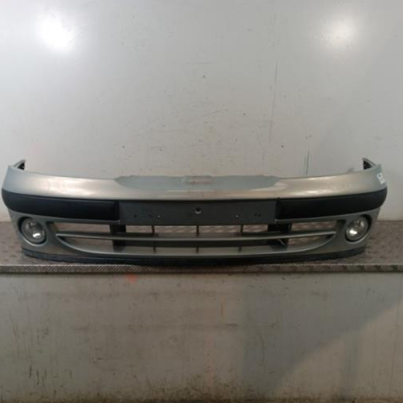 Pare choc avant RENAULT MEGANE 1