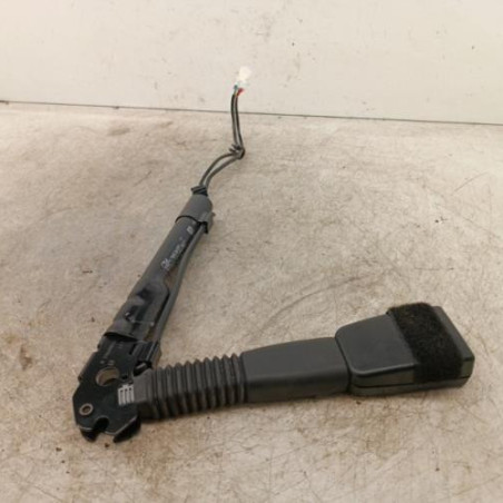 Attache ceinture avant droit BMW SERIE 1 F20