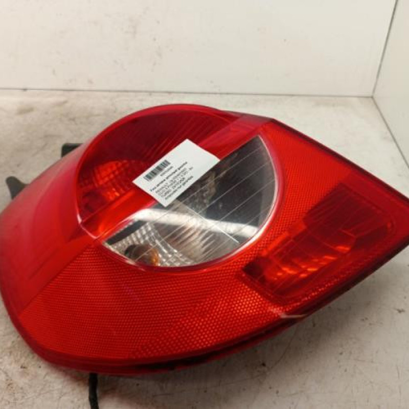 Feu arriere principal gauche (feux) RENAULT CLIO 3 Feu arriere principal gauche (feux) RENAULT CLIO 3