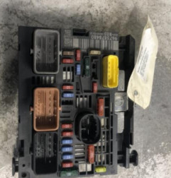 Boitier servitude moteur (BSM) PEUGEOT 308 1 SW Photo n°1