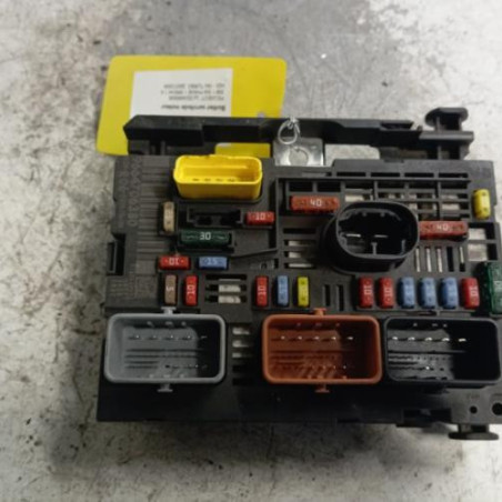 Boitier servitude moteur (BSM) PEUGEOT 308 1 SW Photo n°1