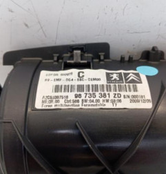Ecran GPS PEUGEOT 308 1 SW Photo n°8