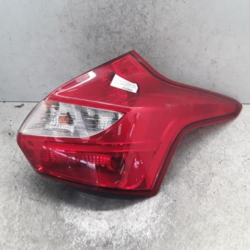 Feu arriere principal droit (feux) FORD FOCUS 3
