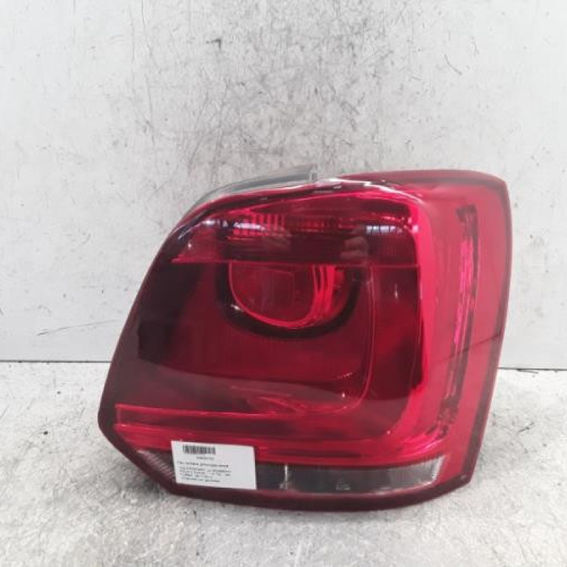 Feu arriere principal droit (feux) VOLKSWAGEN POLO 5 Feu arriere principal droit (feux) VOLKSWAGEN POLO 5