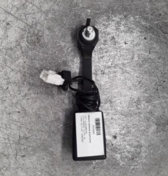 Attache ceinture avant droit FIAT STILO Photo n°1