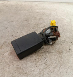 Attache ceinture arriere gauche MERCEDES CLASSE A 176