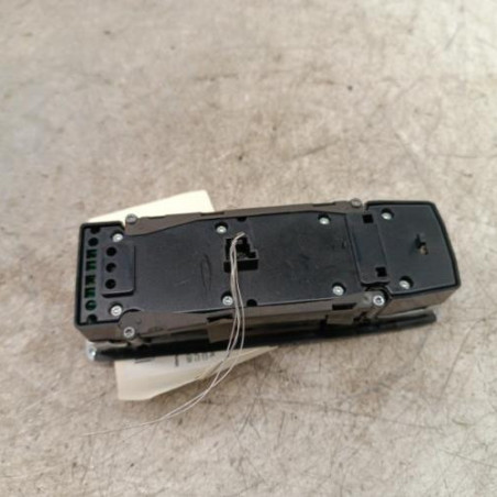 Interrupteur de leve vitre avant gauche MERCEDES CLASSE A 176