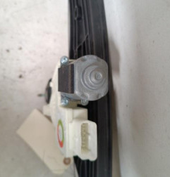 Leve vitre electrique avant droit RENAULT CLIO 5 Photo n°3