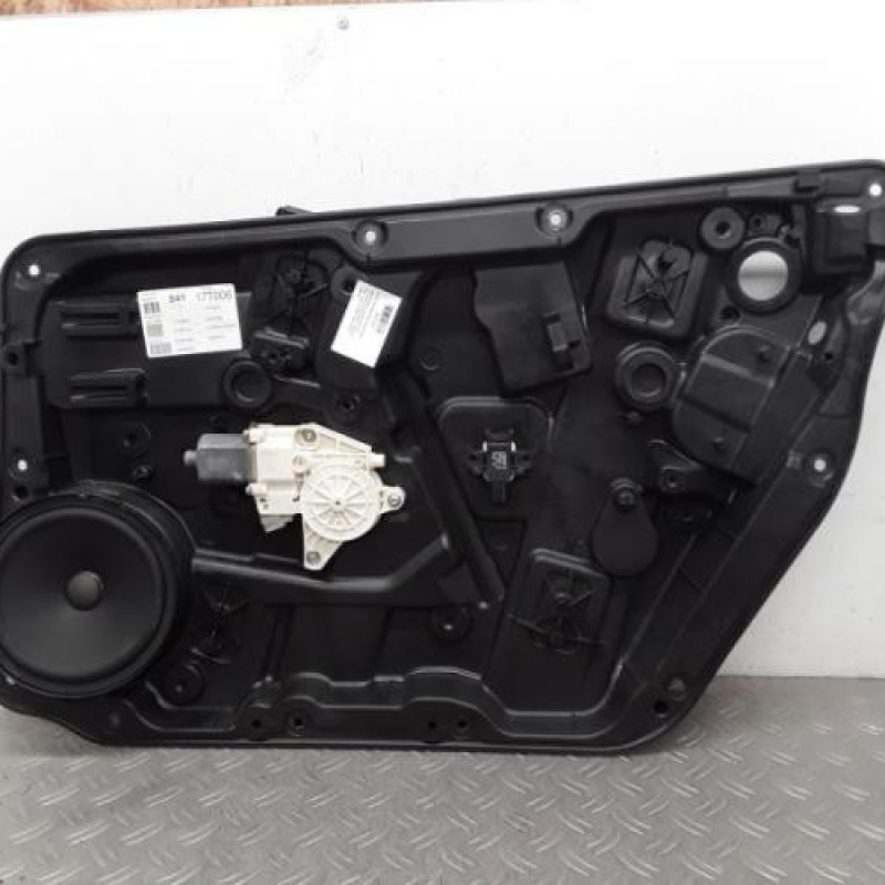 Leve vitre electrique avant droit MERCEDES CLASSE A 176