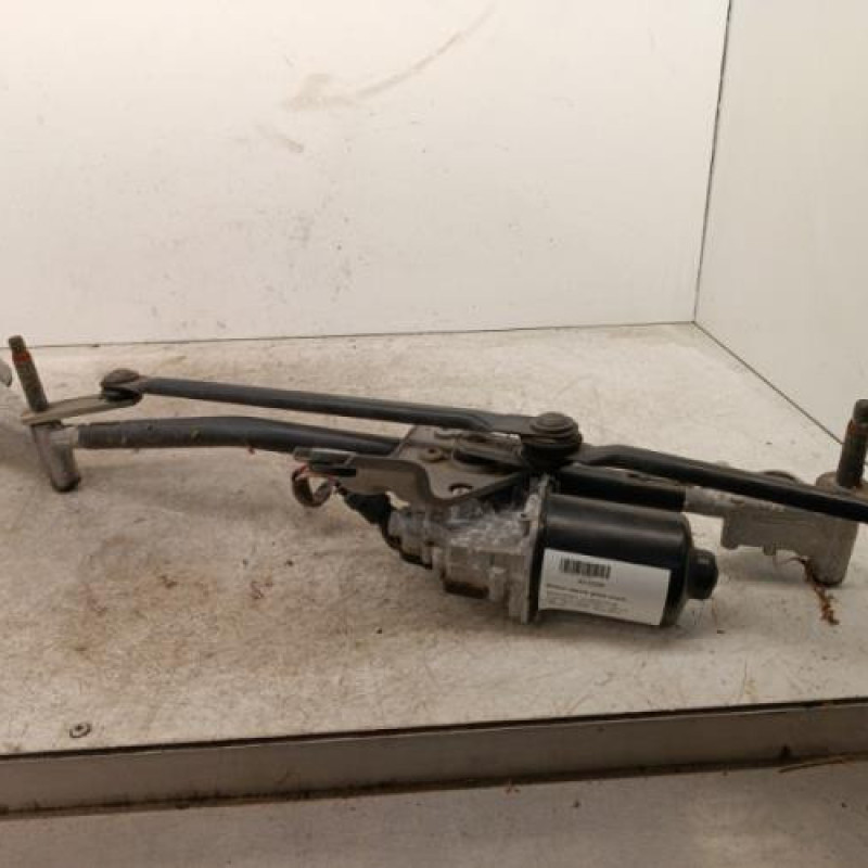 Moteur essuie glace avant MERCEDES CLASSE A 176 Moteur essuie glace avant MERCEDES CLASSE A 176
