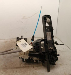 Serrure avant gauche MERCEDES CLASSE A 176