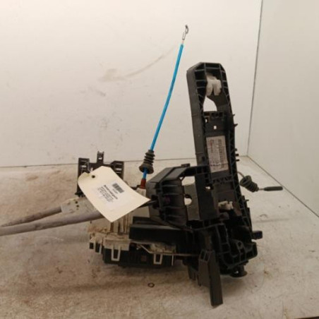 Serrure avant gauche MERCEDES CLASSE A 176