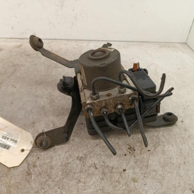 Bloc ABS (freins anti-blocage) FORD FIESTA 5 Bloc ABS (freins anti-blocage) FORD FIESTA 5